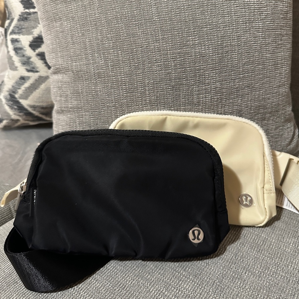 Lululemon everywhere belt bag 1L Bundles [ Black & Beige ]